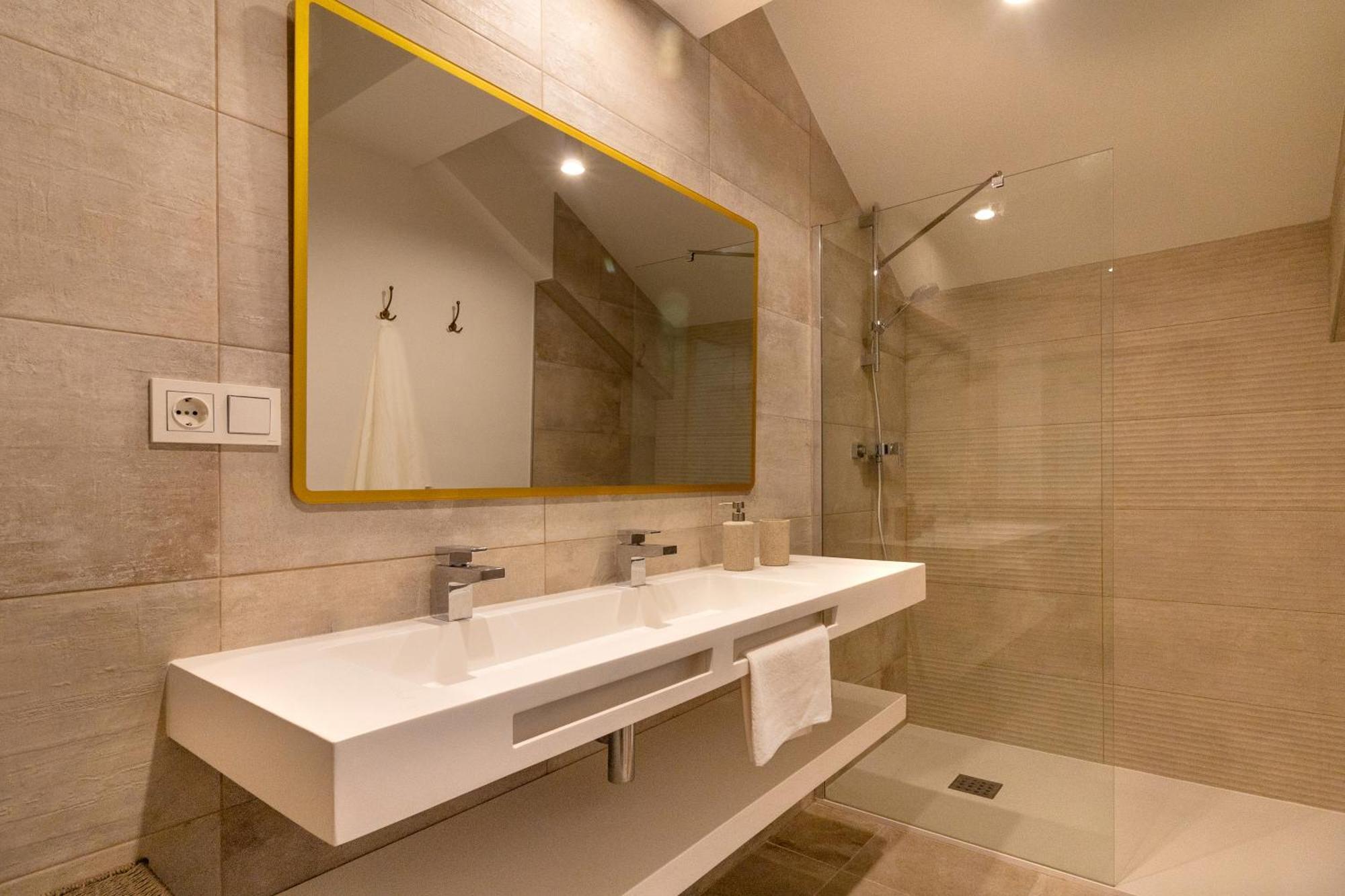 Nt Luxury Central Duplex With Terrace & Parking Malaga Exterior photo