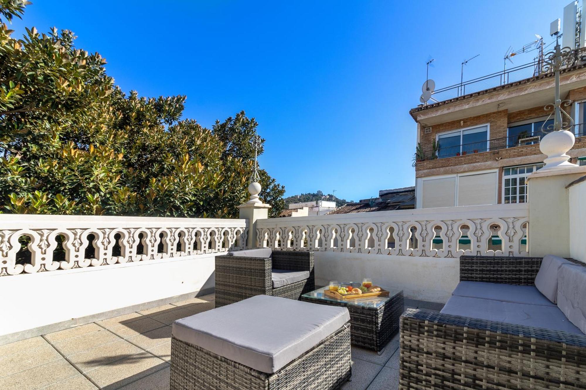 Nt Luxury Central Duplex With Terrace & Parking Malaga Exterior photo